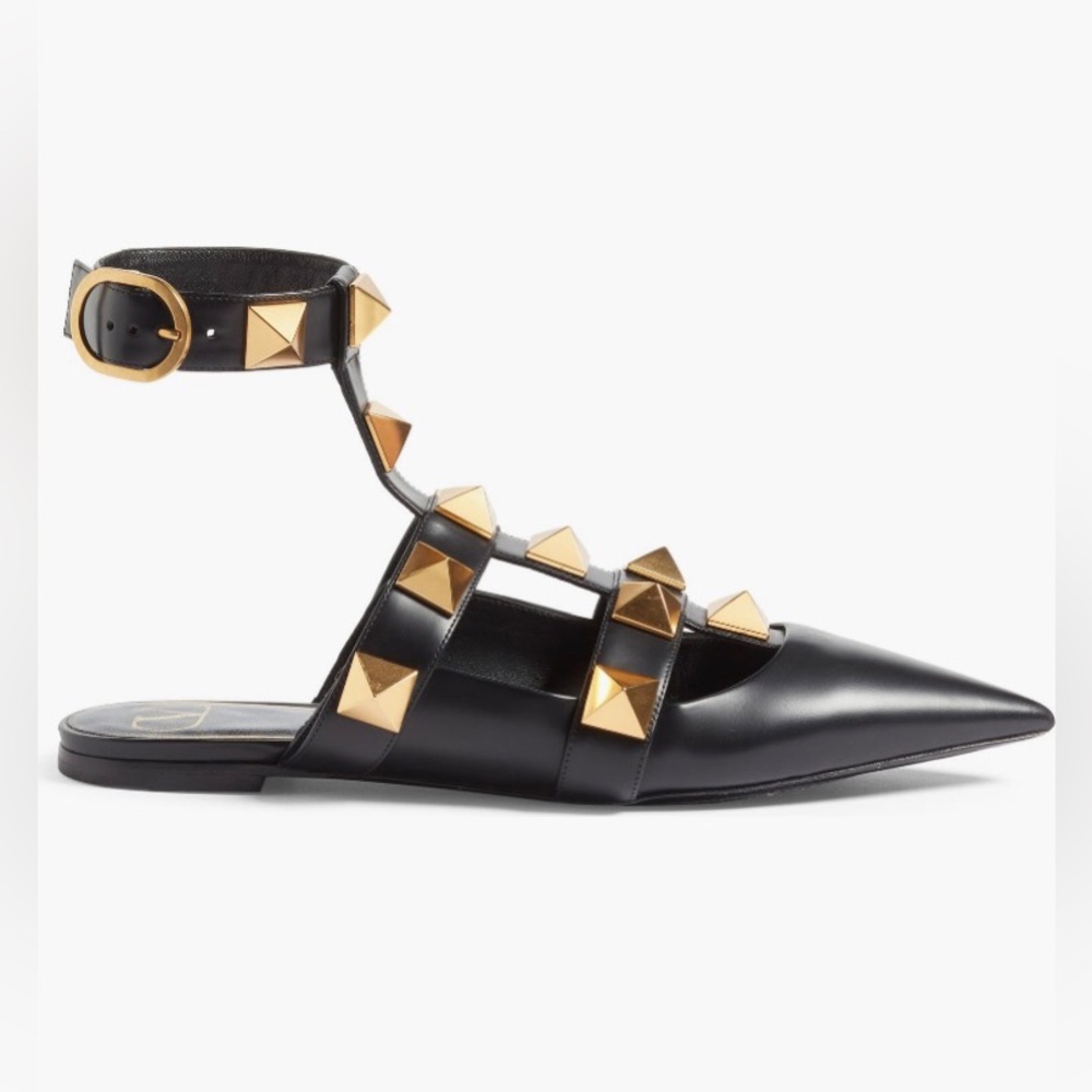 NIB $1190 Valentino Garavani Roman Stud Ankle Strap Flat, Nero - 6 US / 36 EU! - Picture 3 of 5